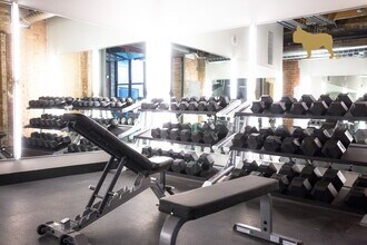 1887 W Ogden Ave in Chicago, IL - Building Photo - Building Photo