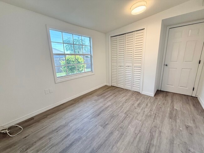 2915 NW 29th St in Miami, FL - Foto de edificio - Building Photo