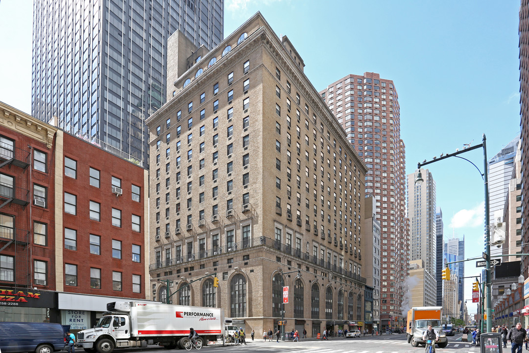 Capitol Arms Apartments in New York, NY - Foto de edificio