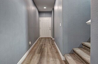 5821 Petrified Tree Ln in North Las Vegas, NV - Building Photo - Building Photo