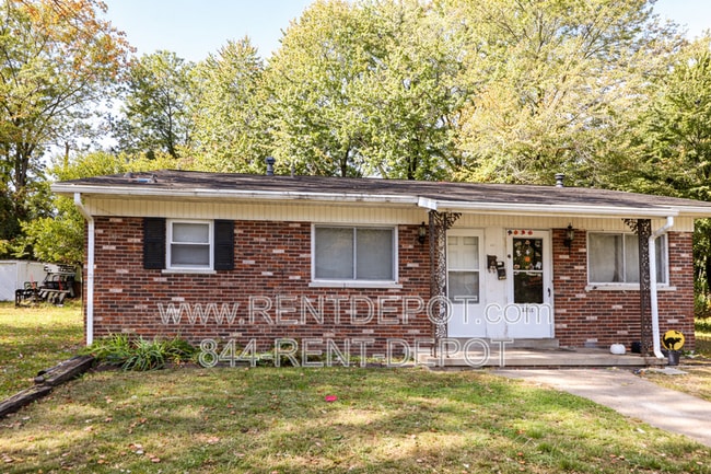 property at 1213 S Lombard Ave