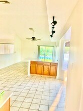 107 Gibraltar St in Royal Palm Beach, FL - Building Photo - Building Photo
