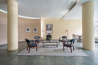 61-25 97th St in Queens, NY - Building Photo - Building Photo