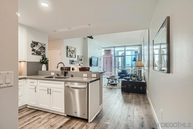 427 Ninth Ave in San Diego, CA - Foto de edificio - Building Photo