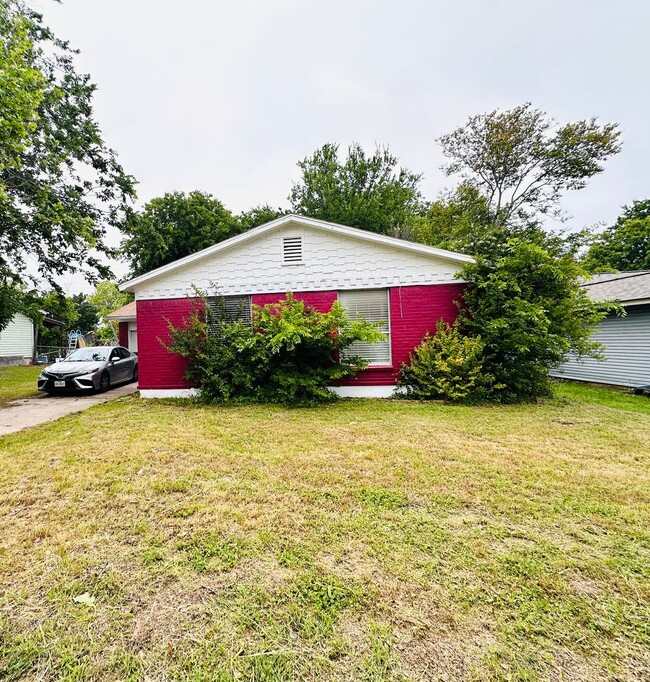 property at 1303 Westover Dr
