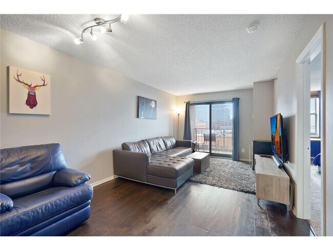 401 S 1st St in Minneapolis, MN - Foto de edificio - Building Photo
