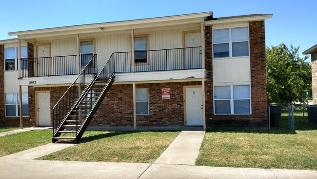 property at 1002 Circle M Dr