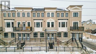 4320 Ebenezer Rd in Brampton, ON - Building Photo