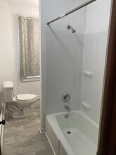 78 E Main St in Elizabethville, PA - Foto de edificio - Building Photo