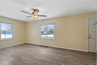 429 Beechwood Ave in Liverpool, NY - Building Photo - Building Photo
