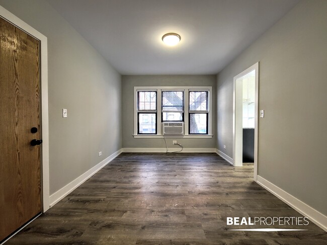 property at 433 W Belden Ave