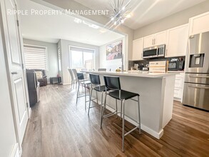 22611-22680 80 Ave NW in Edmonton, AB - Building Photo - Building Photo