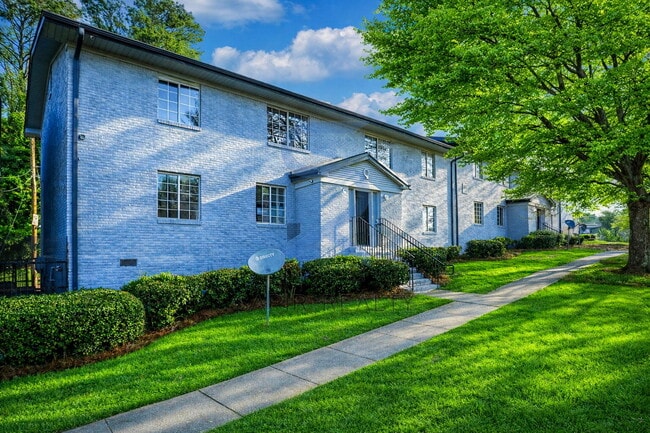 property at 2065 Alison Ct SW