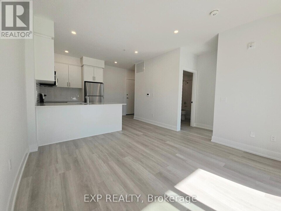 1100 Lackner Pl in Kitchener, ON - Building Photo