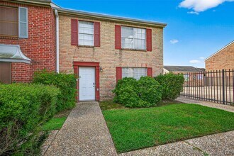 4064 Belle Park Dr in Houston, TX - Building Photo - Building Photo