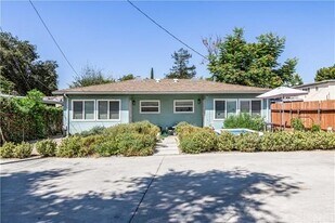 2115 Marengo Ave, Unit A in Altadena, CA - Building Photo