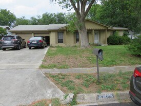 4815 Sorrento in San Antonio, TX - Building Photo