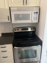 76 Dryburgh Crescent in Regina, SK - Building Photo - Building Photo