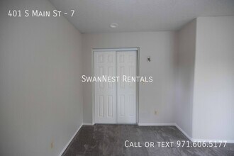 401 S Main St in Newberg, OR - Building Photo - Building Photo