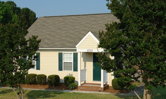 4533 Hargrove Rd in Raleigh, NC - Building Photo - Building Photo