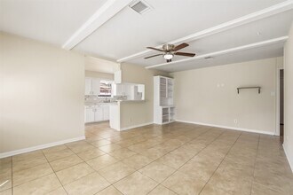 12607 Dakar Dr in Houston, TX - Building Photo - Building Photo