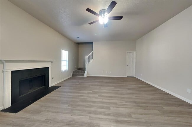 137 Legend Creek Dr in Canton, GA - Building Photo - Building Photo