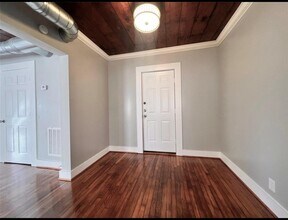 2021 Kane St in Houston, TX - Building Photo - Building Photo