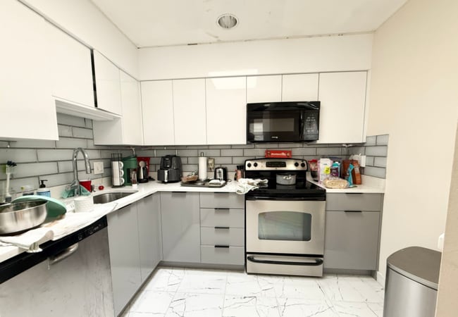 95 Gainsborough St, Unit 302