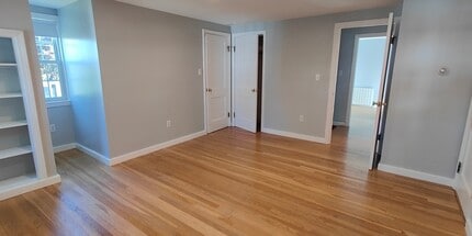 87 Evans St in Watertown, MA - Building Photo - Building Photo