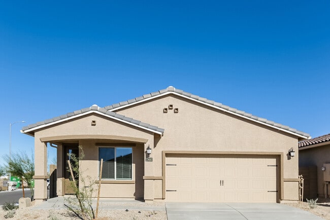 11492 W Camden Dr