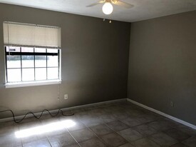 2131-2133 Corinne St in Tallahassee, FL - Building Photo - Building Photo