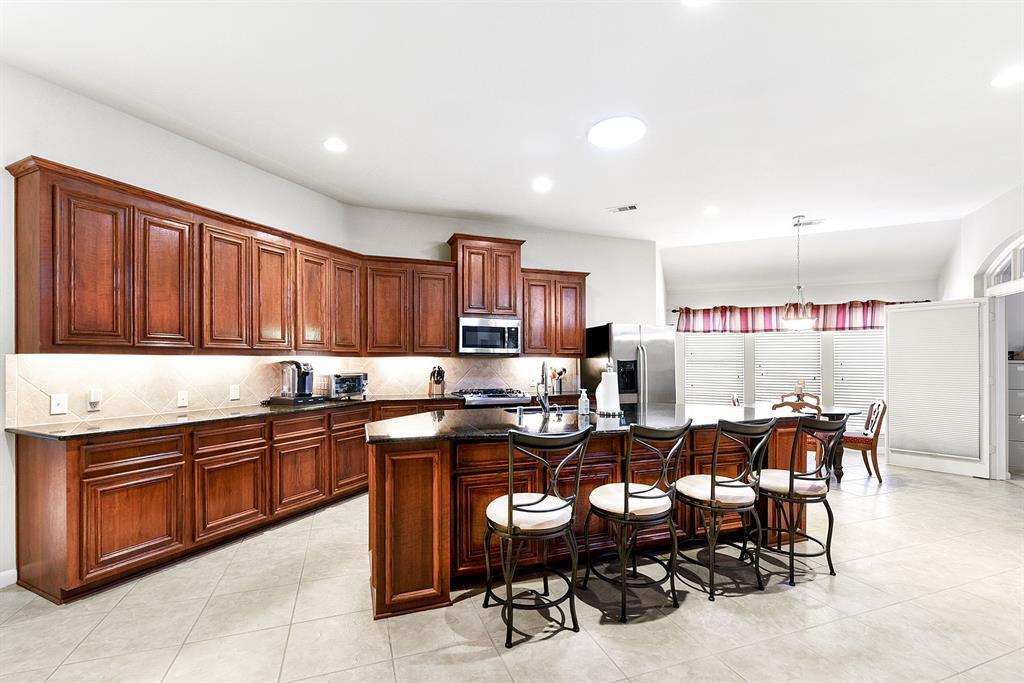 6306 Cedardale Falls Dr in Katy, TX - Building Photo