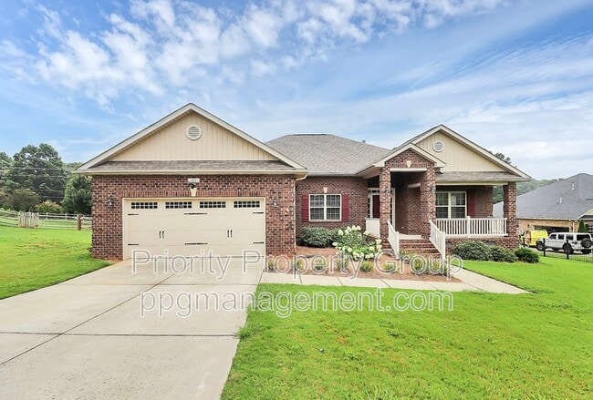 property at 141 Tall Fern Lp