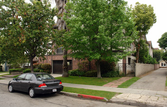 1161 Irving Ave in Glendale, CA - Foto de edificio - Building Photo