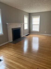 657 W 44th St in Indianapolis, IN - Foto de edificio - Building Photo