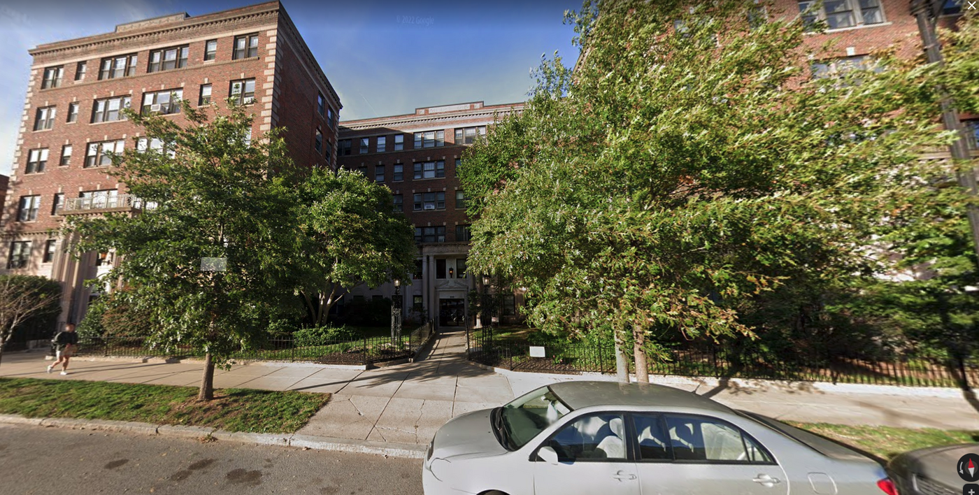 2003 Commonwealth Ave, Unit 9 in Boston, MA - Foto de edificio