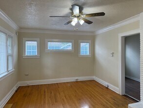 2105 N Kilpatrick St in Portland, OR - Building Photo - Building Photo