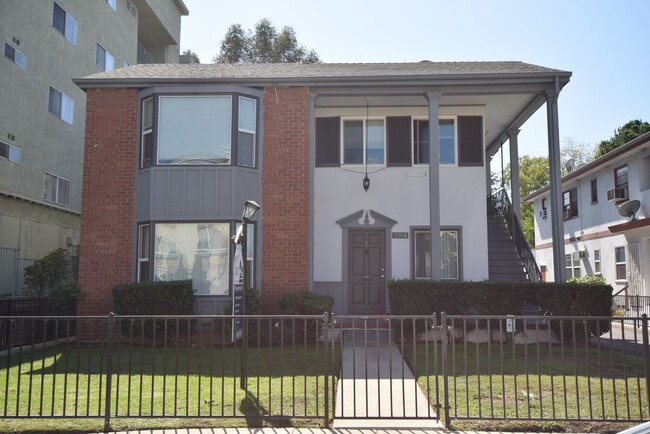 11948 Magnolia Blvd, Unit 05