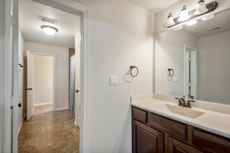11306 Longmire Creek Ct in Conroe, TX - Building Photo - Building Photo