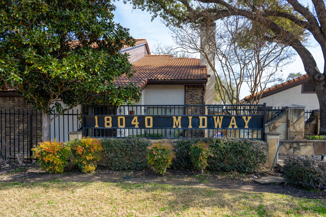 Lifescape Villas Midway in Dallas, TX - Building Photo