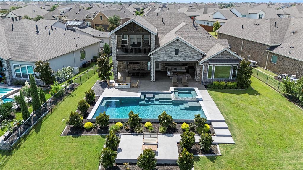 10823 Painted Crescent Ct in Cypress, TX - Foto de edificio