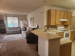 17661 96th Ave N in Osseo, MN - Building Photo - Building Photo