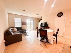 11511 84th St Cir E in Parrish, FL - Building Photo - Building Photo