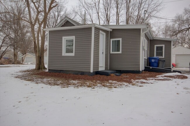 property at 709-28th 1/2 28th 1/2 St
