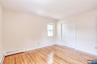 44 Davenport Ave in Tenafly, NJ - Building Photo - Building Photo