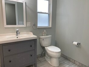 27 Lees River Dr in Swansea, MA - Building Photo - Building Photo