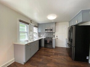 3561 N Murray Ave in Shorewood, WI - Building Photo - Building Photo