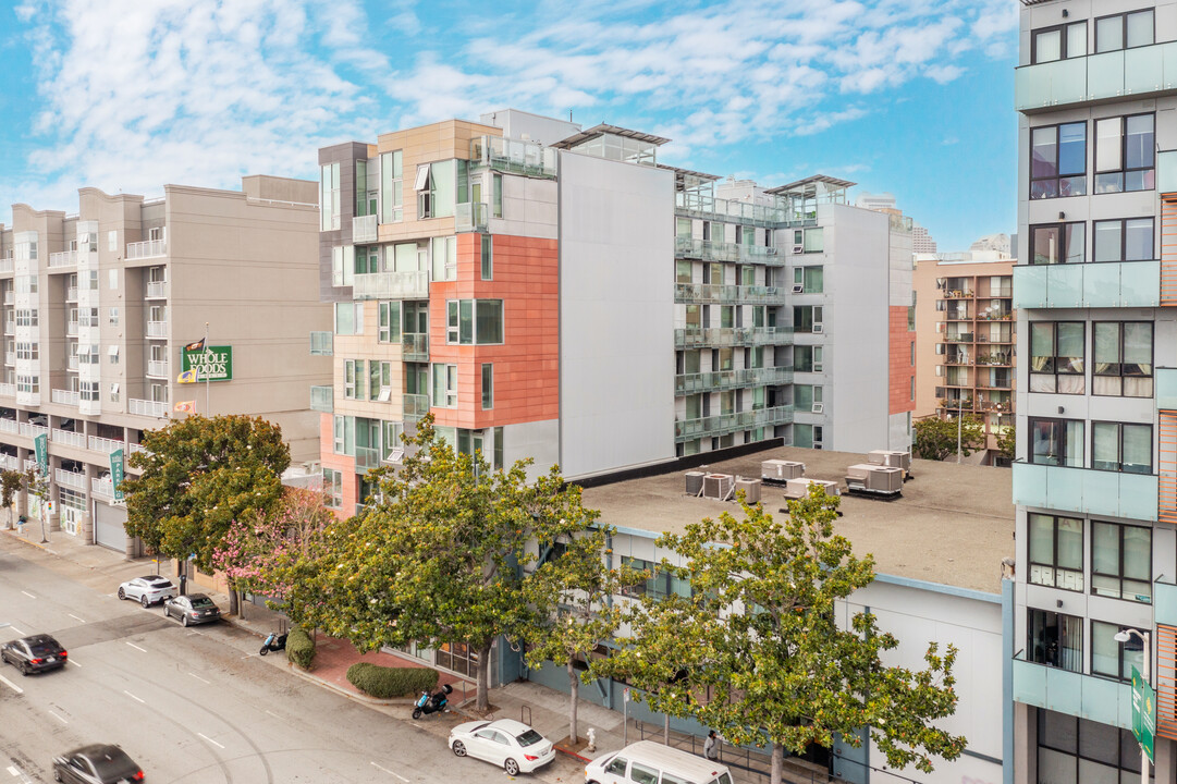 Cubix Yerba Buena in San Francisco, CA - Building Photo