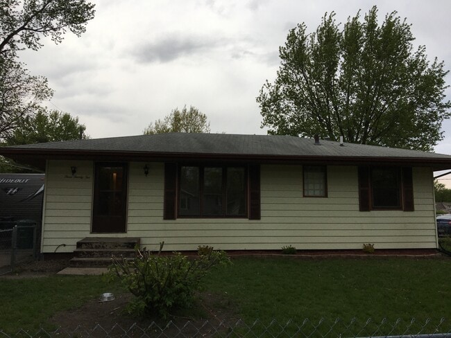 property at 322 NE 6th St