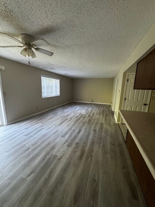405 Catherine Dr in Columbia, MO - Building Photo - Building Photo